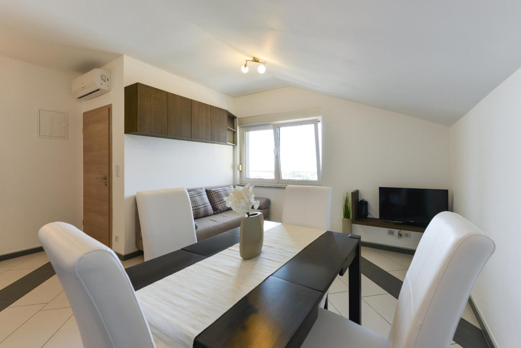 Apartmani Martin Mit Beheiztem Pool With Heated Pool Бибинье Экстерьер фото
