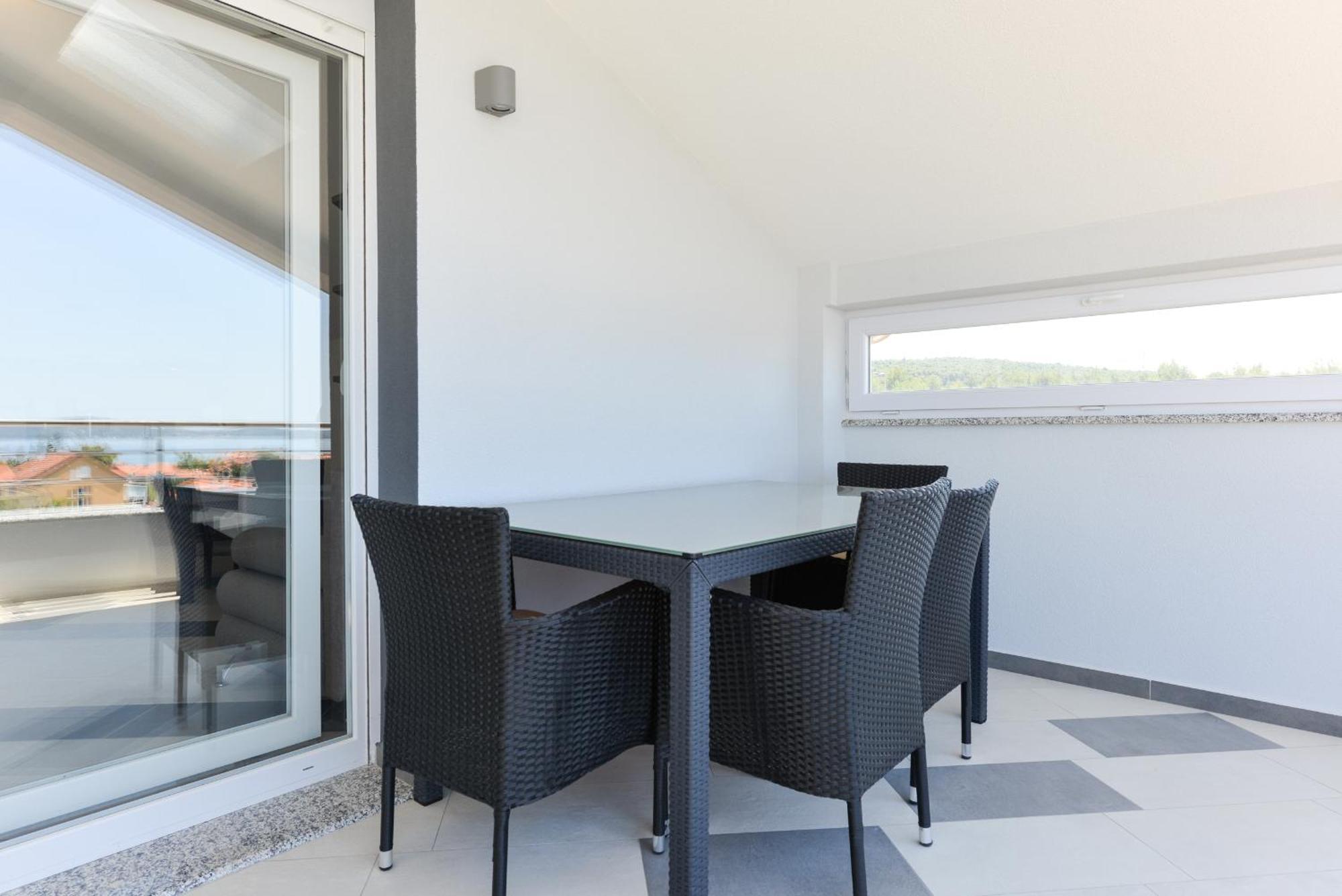 Apartmani Martin Mit Beheiztem Pool With Heated Pool Бибинье Экстерьер фото